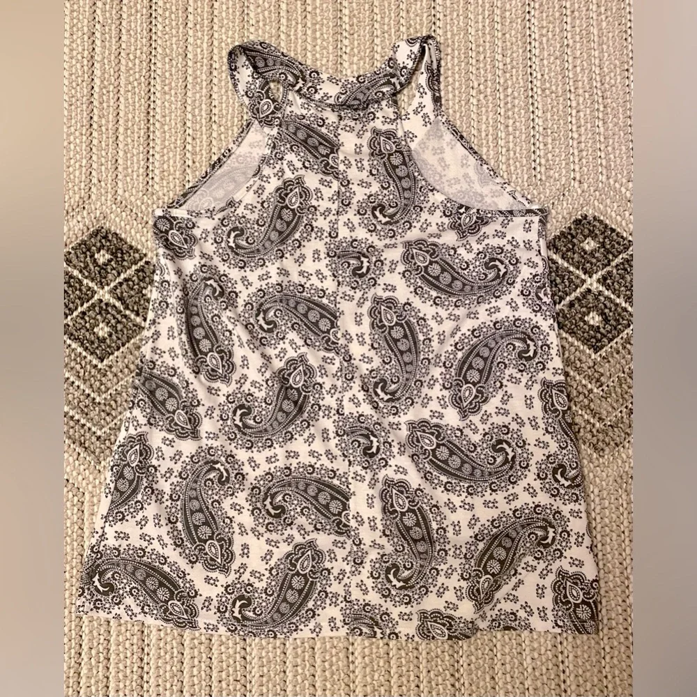 Haptics neck flowy tank; size small; very soft; worn once; excellent condition - Picture 4 of 5